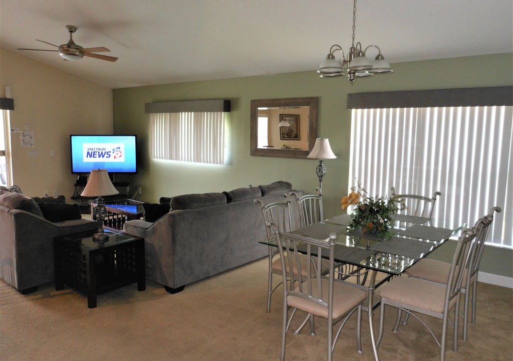 Photo of Livingroom in West Stonebridge