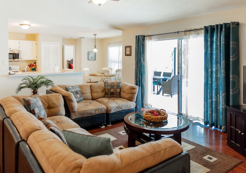 Photo of Livingroom in Greater Groves