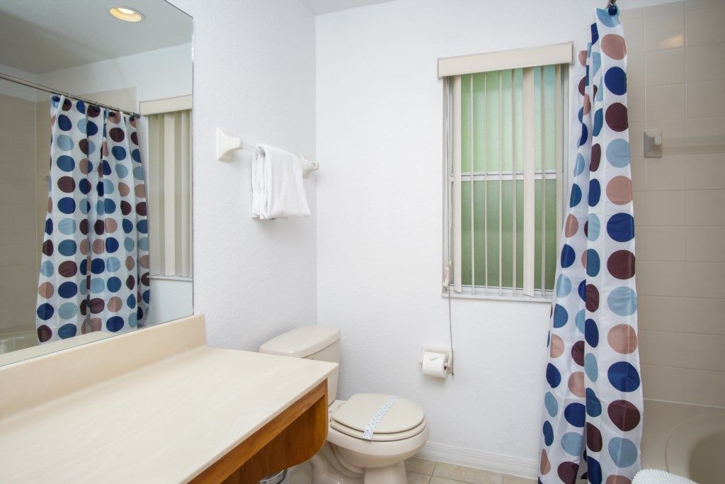 Photo of Bathroom in Crestwynd Bay