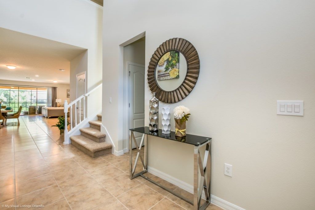Photo of Livingroom in Four Corners