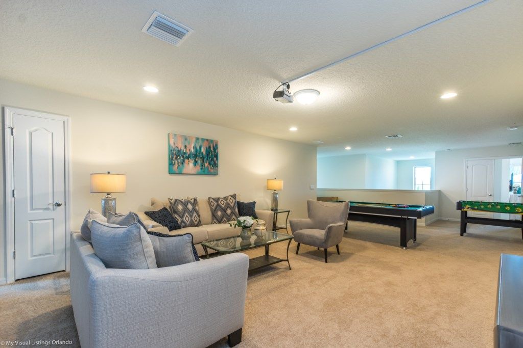 Photo of Livingroom in Four Corners