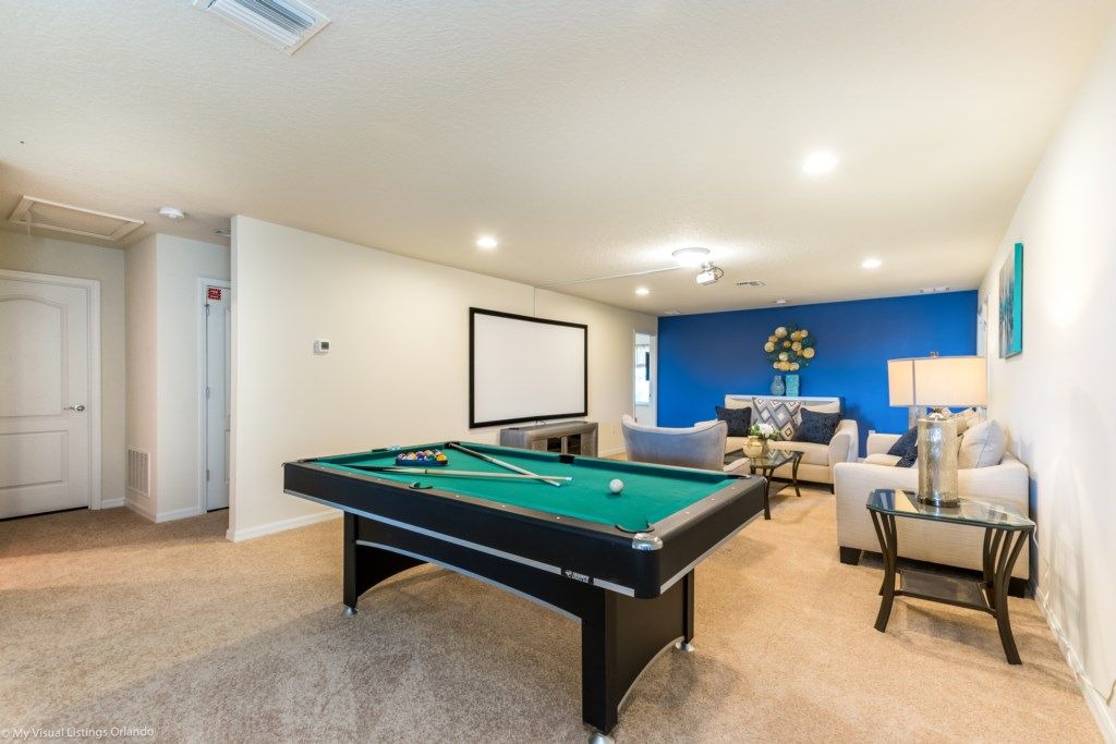 Photo of Livingroom in Four Corners