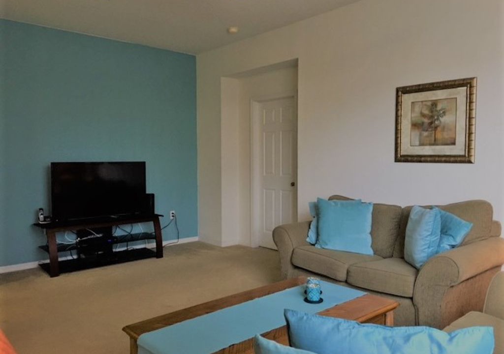 Photo of Livingroom in Windwood Bay