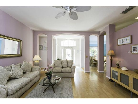 Photo of Livingroom in Ridgewood Lakes