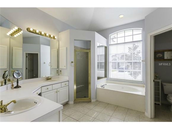 Photo of Bathroom in Ridgewood Lakes