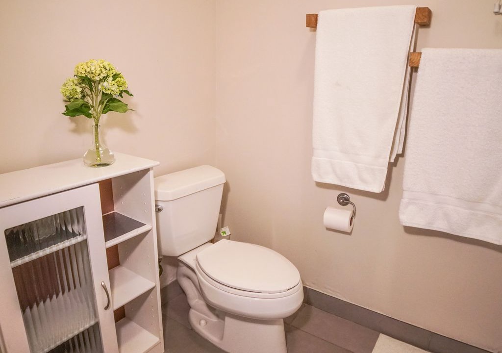 Photo of Bathroom in Hendricks and Venice Isles