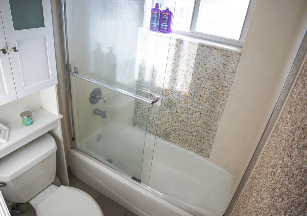 Photo of Bathroom in Hendricks and Venice Isles