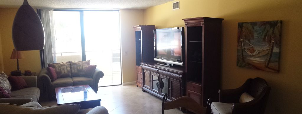 Photo of Livingroom in Hudson
