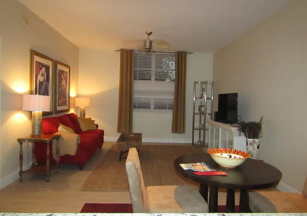 Photo of Livingroom in Downtown West Palm Beach