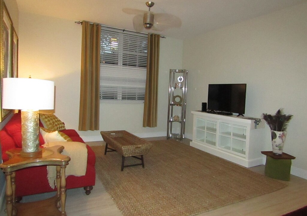 Photo of Livingroom in Downtown West Palm Beach