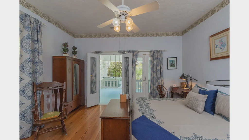 Photo of Others in Micanopy