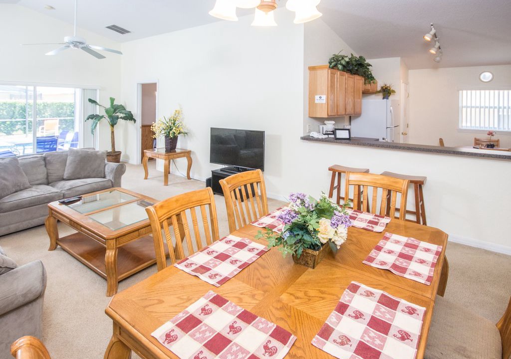 Photo of Livingroom in Silver Creek