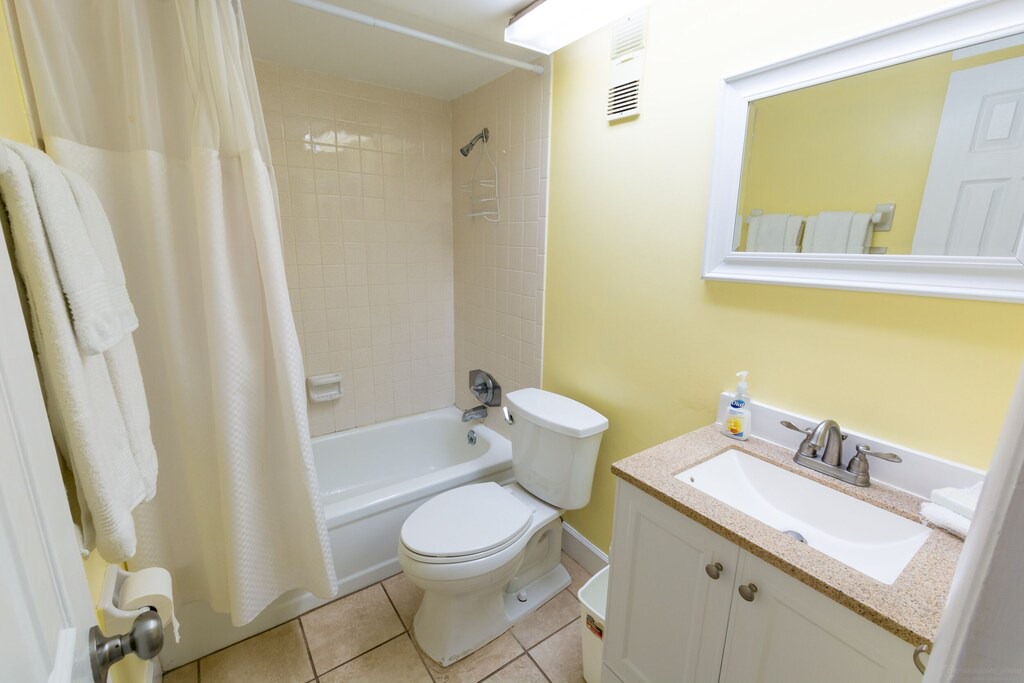 Photo of Bathroom in Satellite Beach