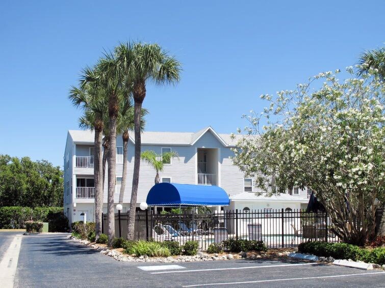 Photo of Buildings in Holmes Beach