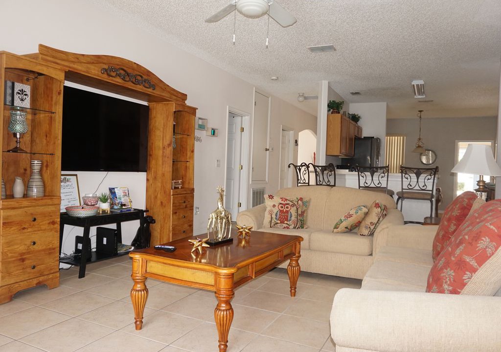 Photo of Livingroom in Sunset Ridge