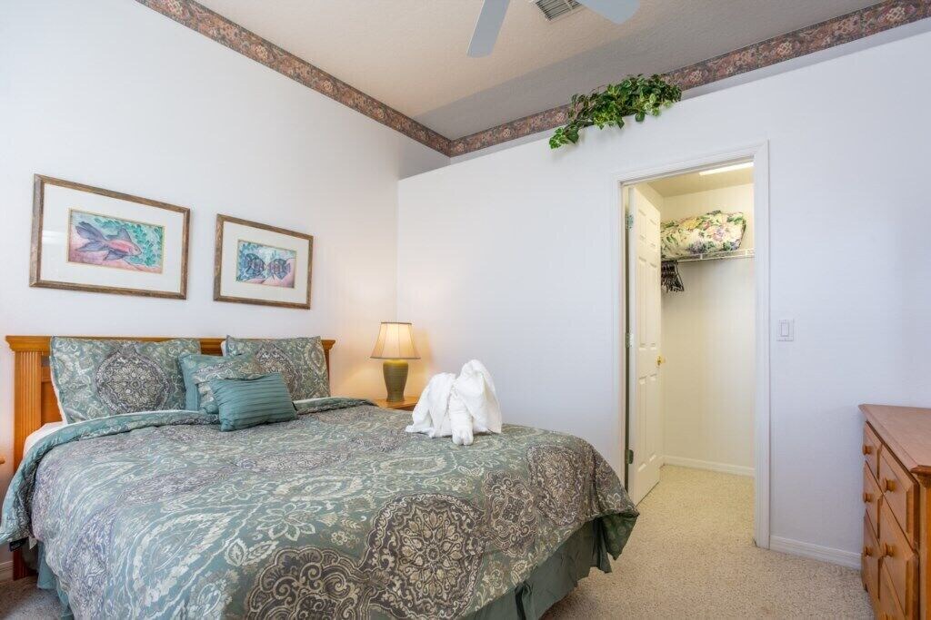 Photo of Bedroom in Ridgewood Lakes