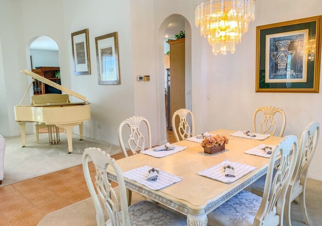 Photo of Livingroom in Ridgewood Lakes