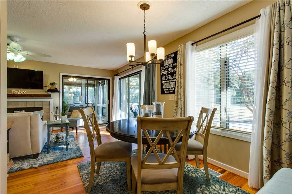 Photo of Livingroom in Seabrook Island