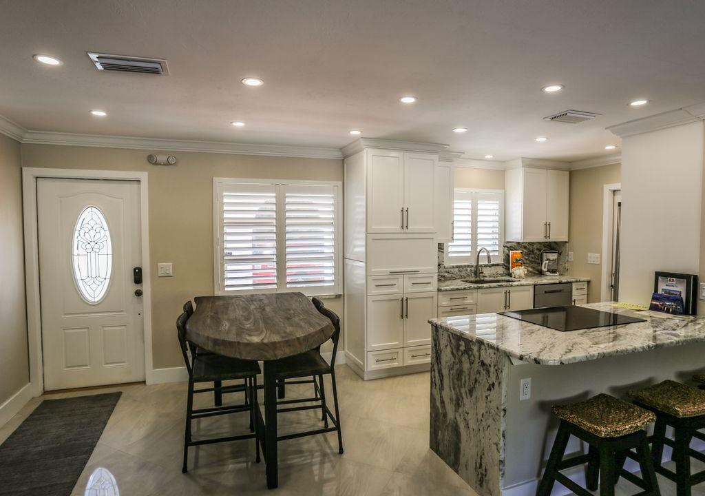 Photo of Livingroom in Laguna Shores