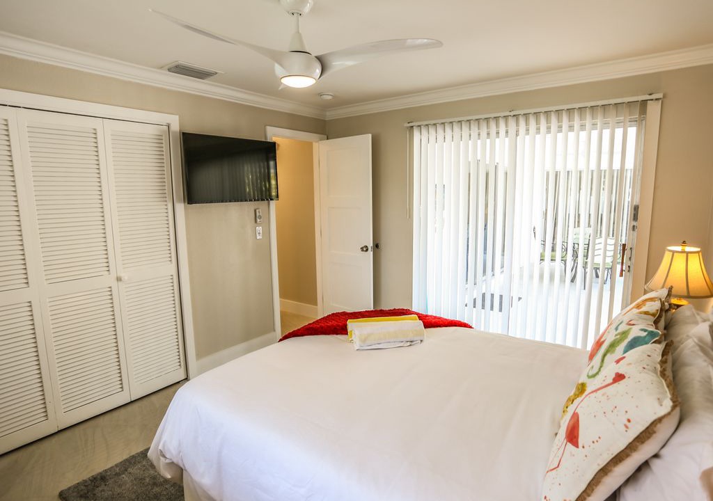 Photo of Bedroom in Laguna Shores