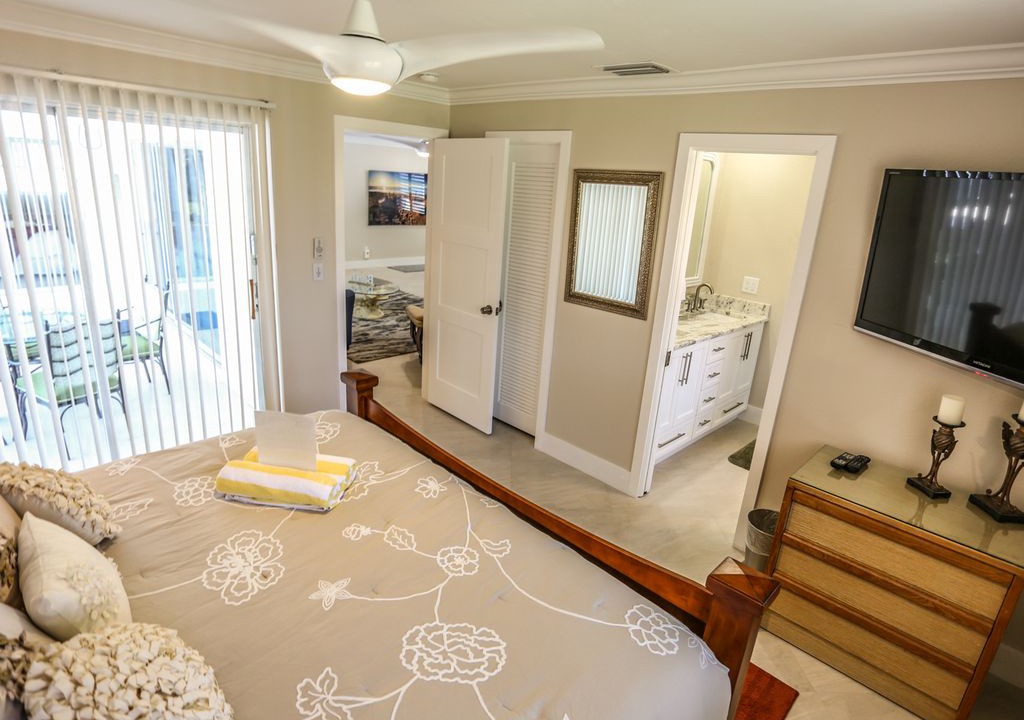 Photo of Livingroom in Laguna Shores