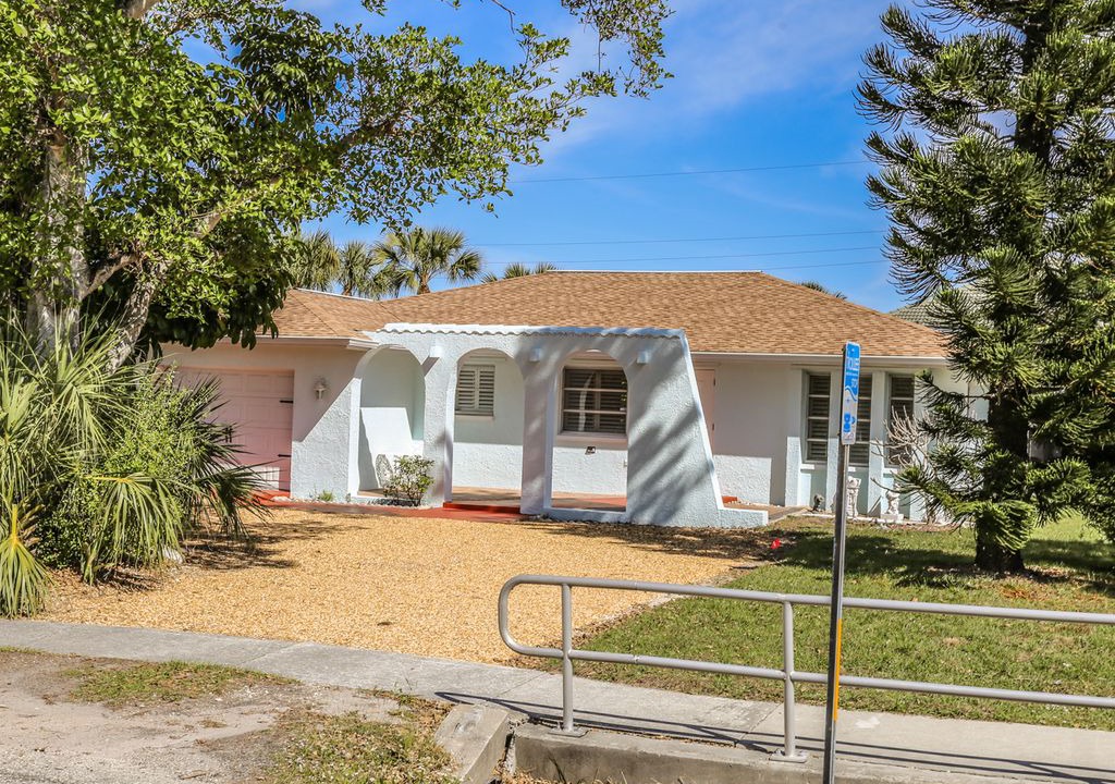Photo of Buildings in Laguna Shores