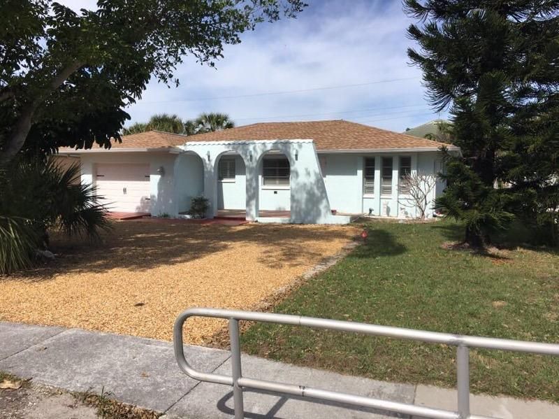 Photo of Buildings in Laguna Shores