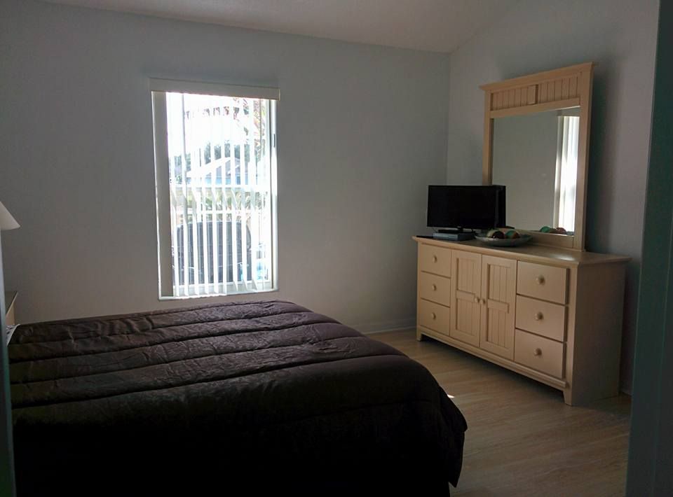 Photo of Bedroom in Florida Pines