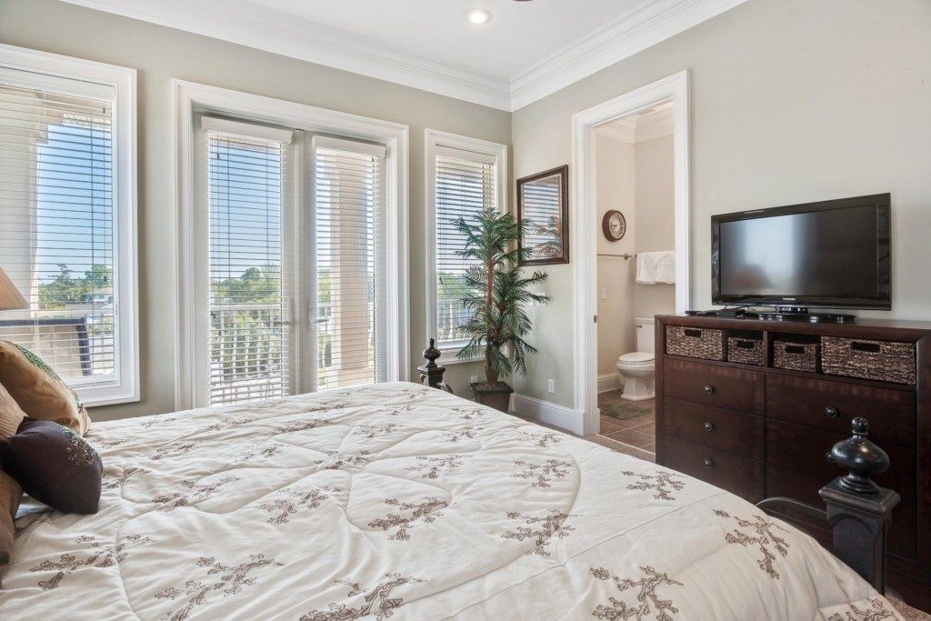 Photo of Bedroom in Laguna Beach