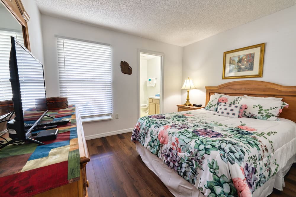 Photo of Bedroom in Clear Creek