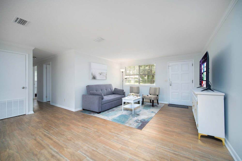 Photo of Livingroom in Southside