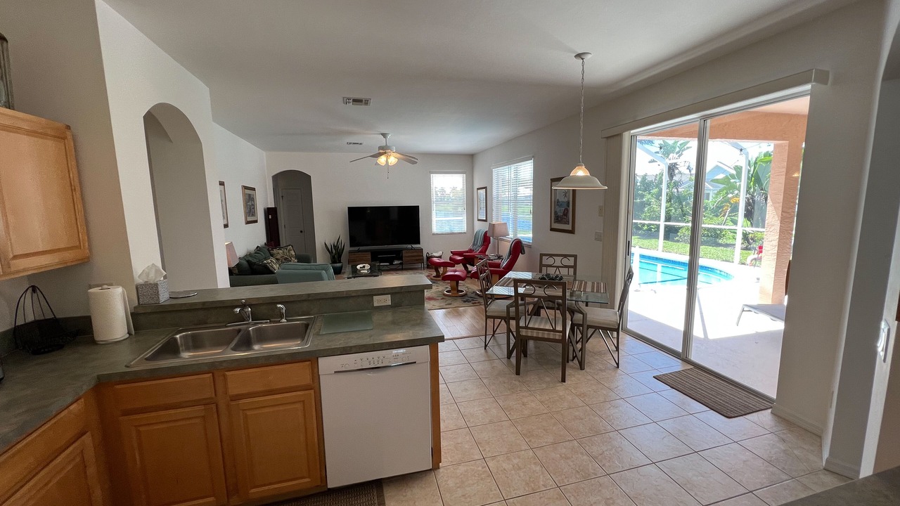 Photo of Kitchen in Beachwalk Isles
