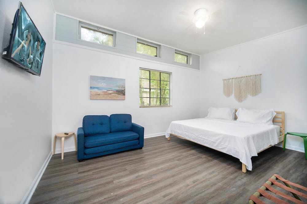 Photo of Bedroom in Murray Hill