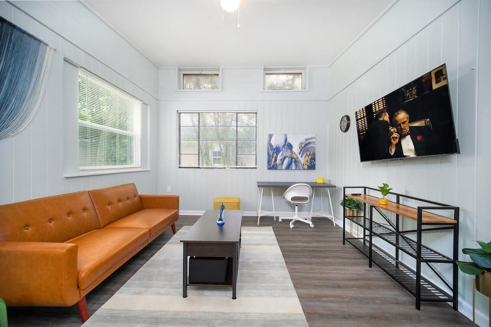 Photo of Bedroom in Murray Hill