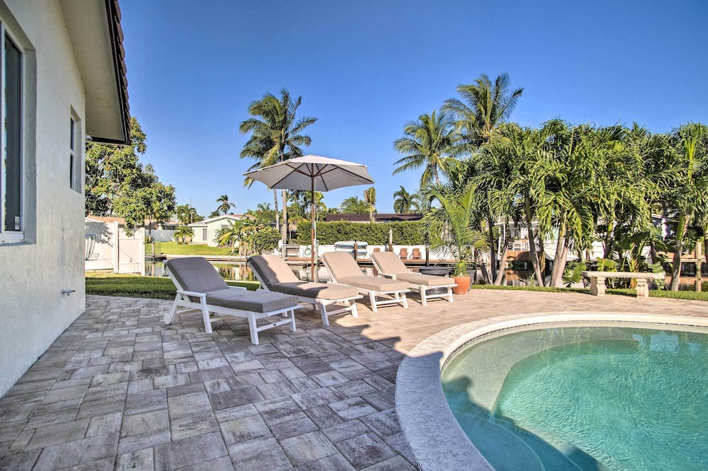 Photo of Outdoor in Cypress Lakes