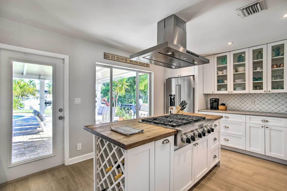Photo of Kitchen in Cypress Lakes