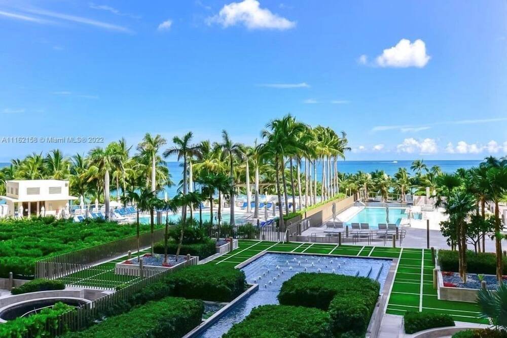 Photo of Others in Bal Harbour
