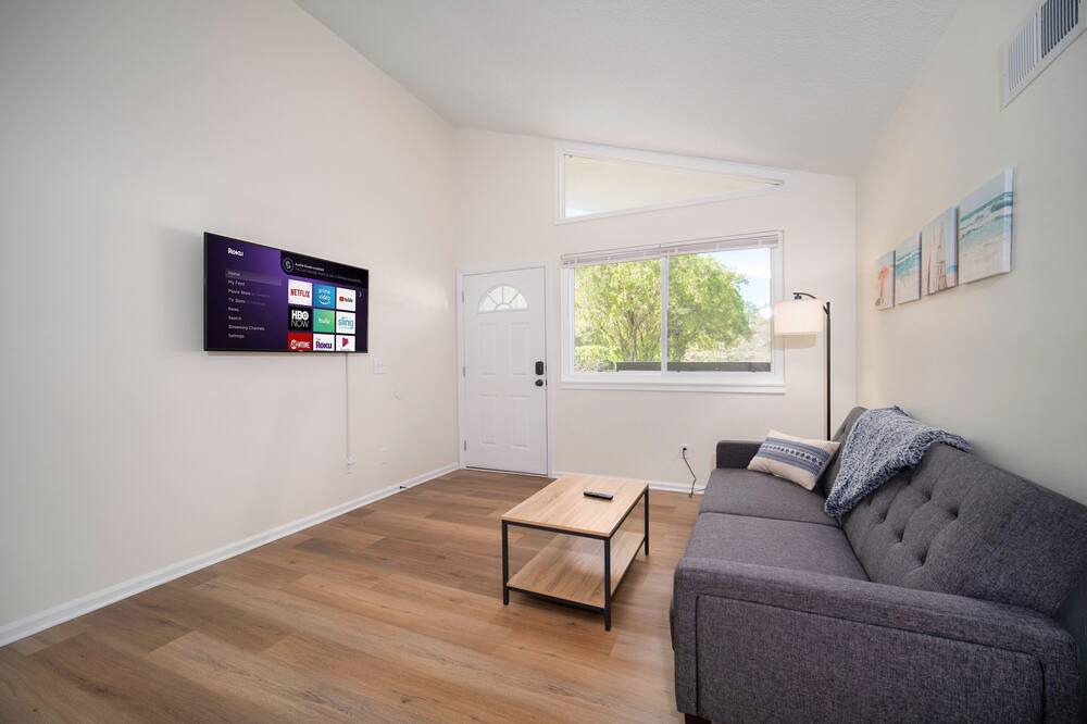 Photo of Livingroom in Southpoint