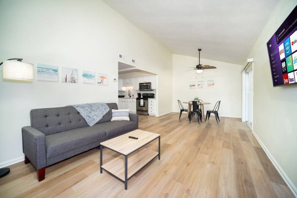 Photo of Livingroom in Southpoint