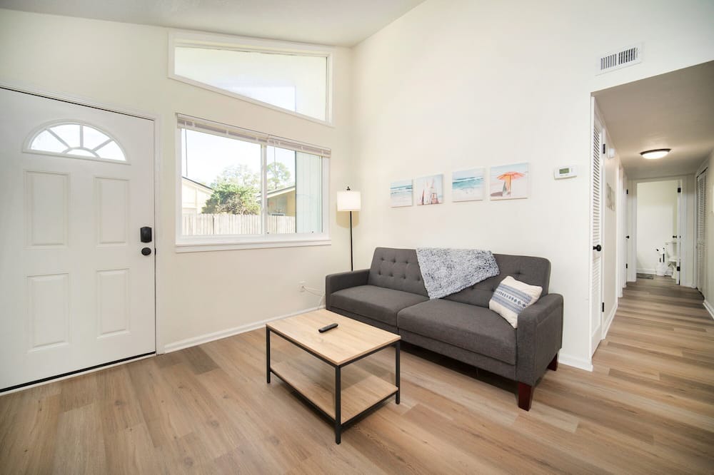 Photo of Livingroom in Southpoint