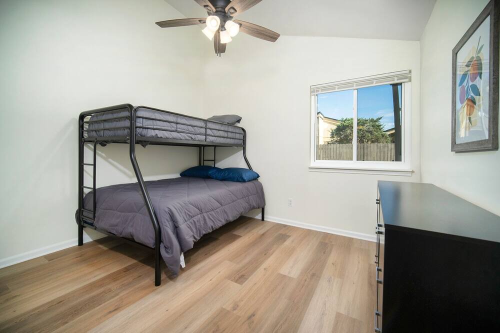 Photo of Bedroom in Southpoint