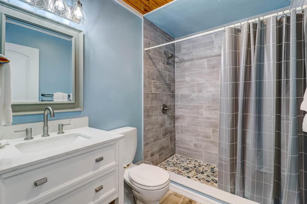 Photo of Bathroom in Yulee