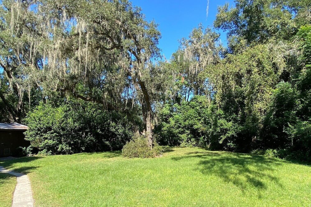 Photo of Others in Ridge Manor