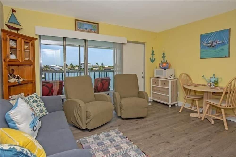 Photo of Bedroom in Isles of Capri