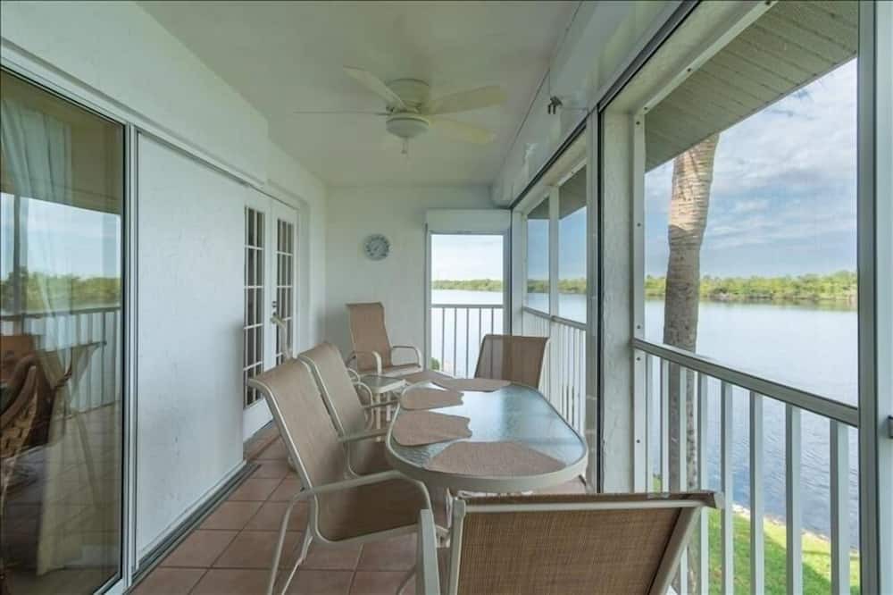 Photo of Patio Balcony in Hammock Bay