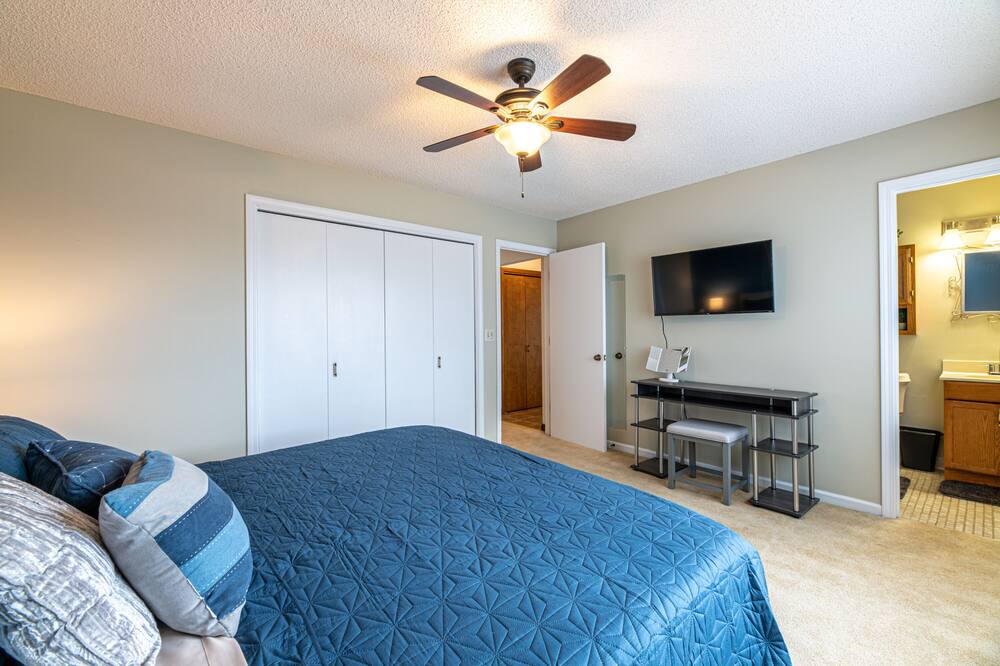 Photo of Bedroom in Tellico Village