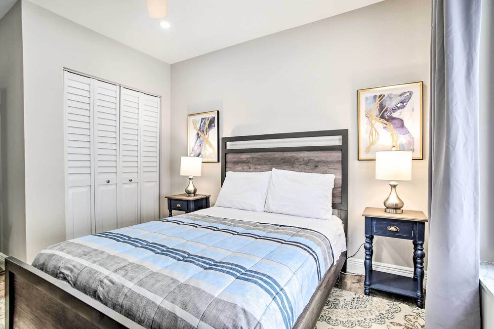Photo of Bedroom in Coral Ridge Isles