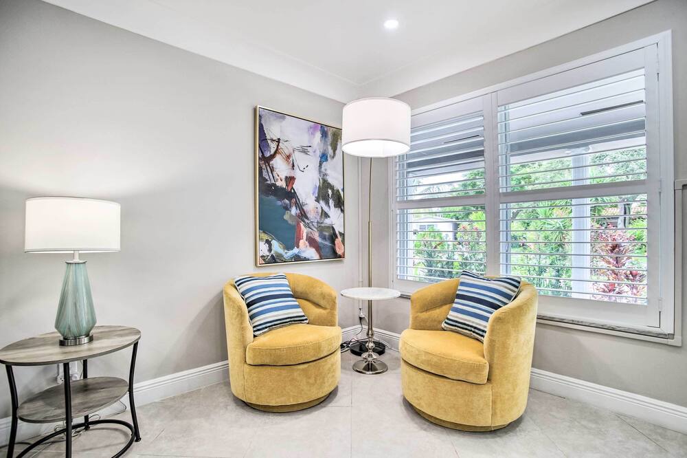Photo of Bedroom in Coral Ridge Isles