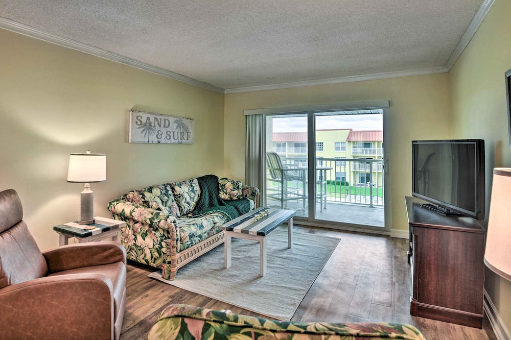 Photo of Bedroom in Point East