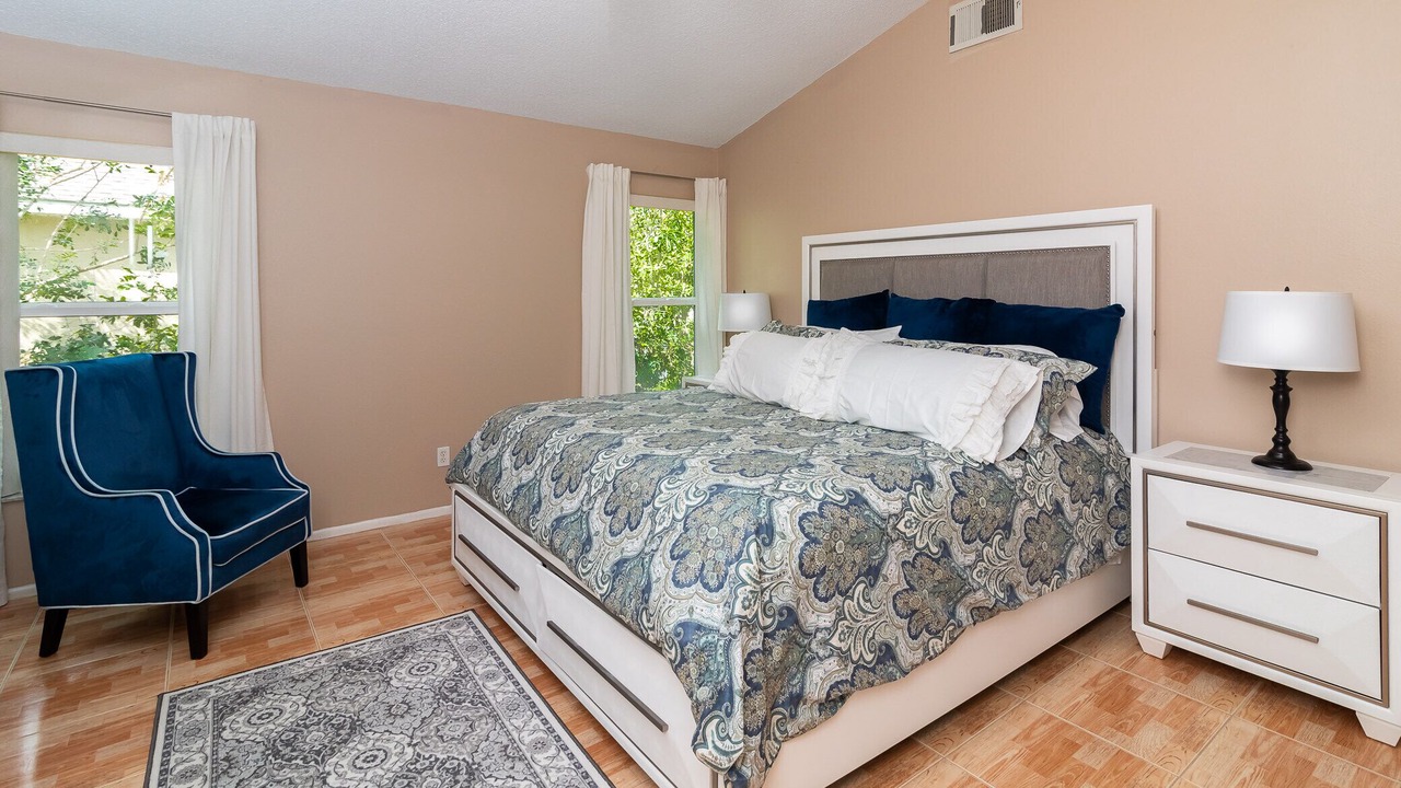 Photo of Others in Lake Davenport Estates